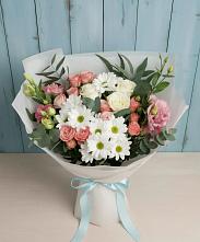 Букет цветов из:  Розы, Лизиантусы и Хризантемы в Дружбе