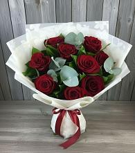 Букет цветов из:  Розы в Дружбе