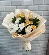 Букет цветов из:  Розы и Хризантемы в Дружбе