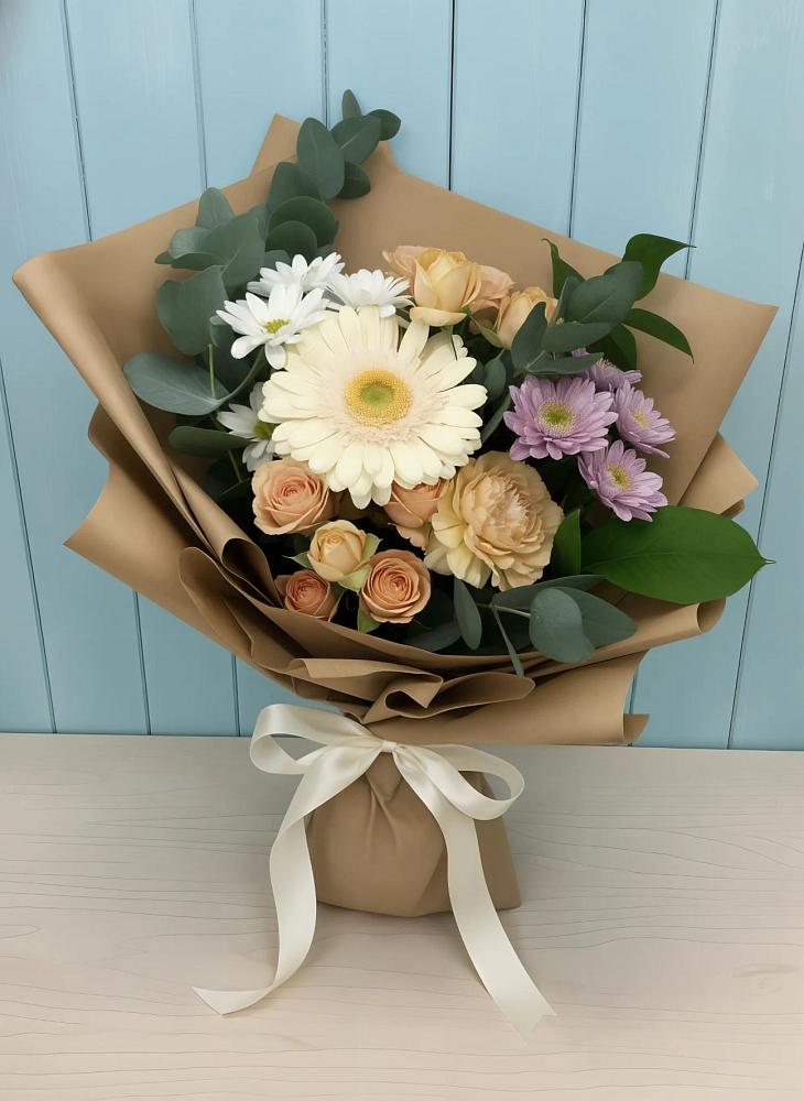 Букет цветов из: Герберы и Хризантемы в Дружбе