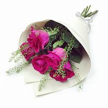 Букет цветов из:  Розы в Дружбе