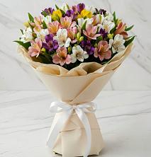 Букет цветов из:  Альстромерии в Дружбе
