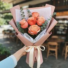 Букет цветов из:  Розы в Дружбе