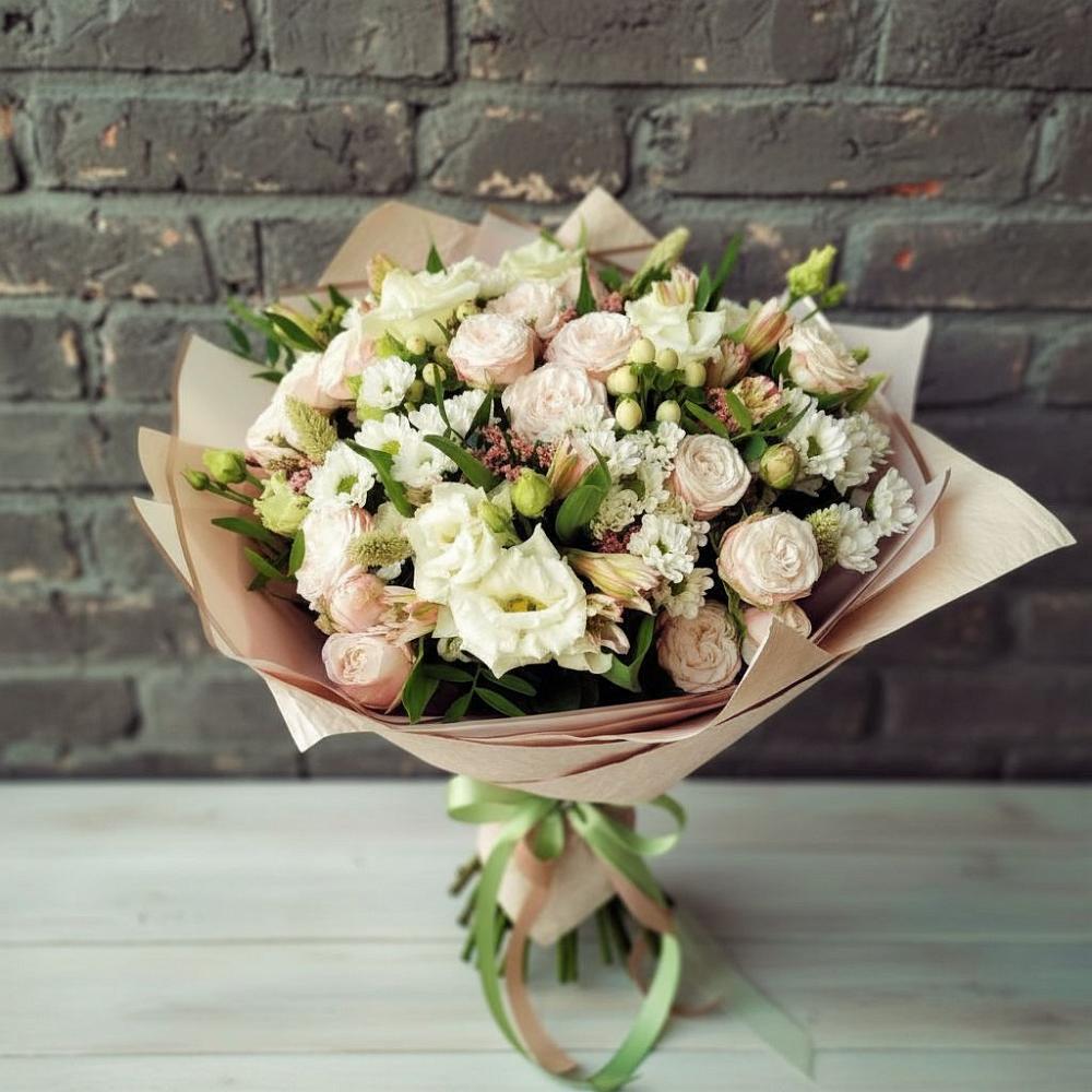 Букет цветов из: Альстромерии, Розы и Хризантемы в Дружбе