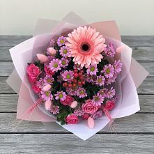 Букет цветов из:  Розы, Герберы и Хризантемы в Дружбе