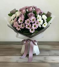 Букет цветов из:  Хризантемы и Розы в Дружбе