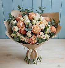 Букет цветов из:  Альстромерии и Розы в Дружбе